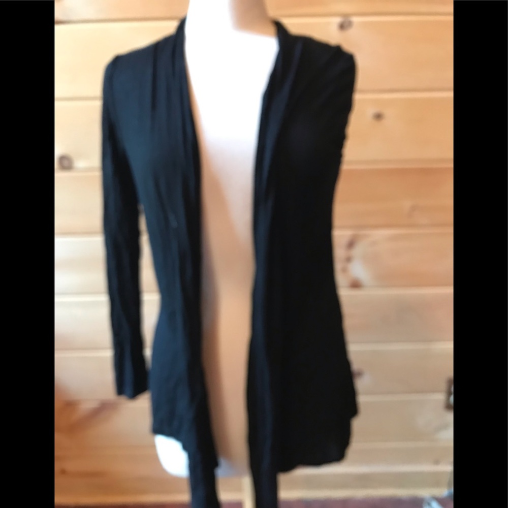 The Pyramid Collection lightweight cardigan, sze M